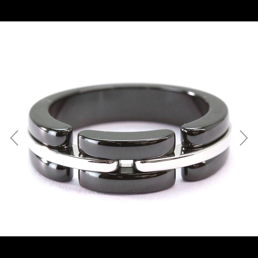 Chanel T53 ultra ring